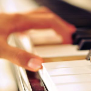 帅小伙男男裸体按摩视频
